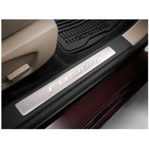 ESTRIBOS DE PUERTA METÁLICOS FUSION 13 - 17